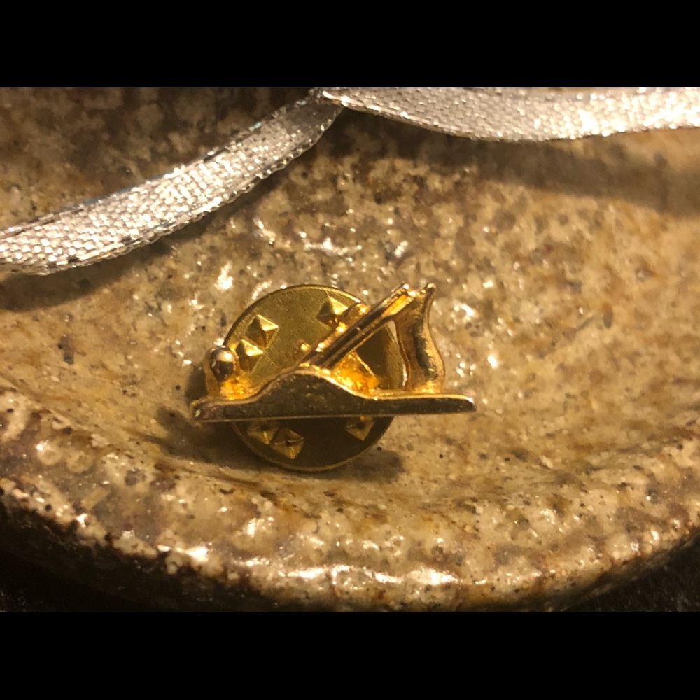 Vintage Wood Planer Tie Tack pin